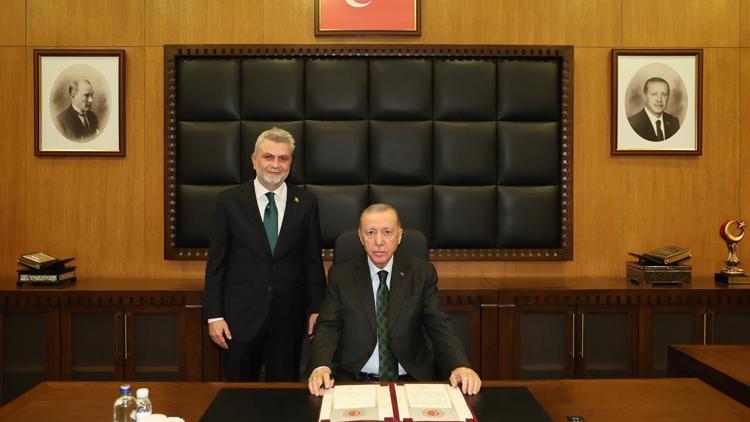 Cumhurbaşkanı Erdoğan, Kahramanmaraş Büyükşehir Belediyesini ziyaret etti