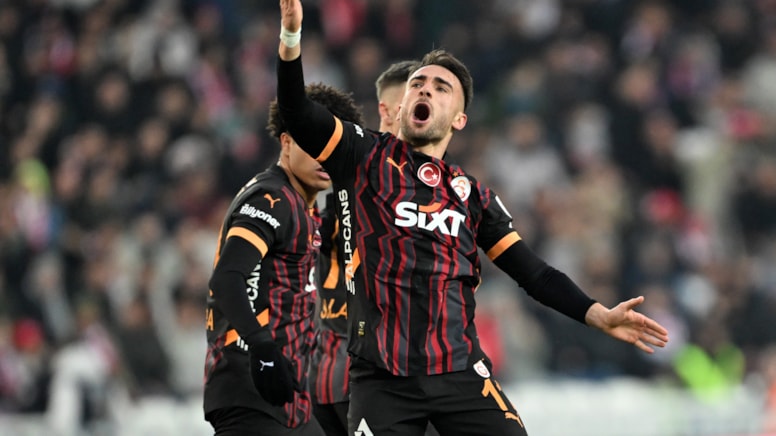 Galatasaray 10 kişiyle Sivas’ı devirdi! Puan farkını altıya çıkardı